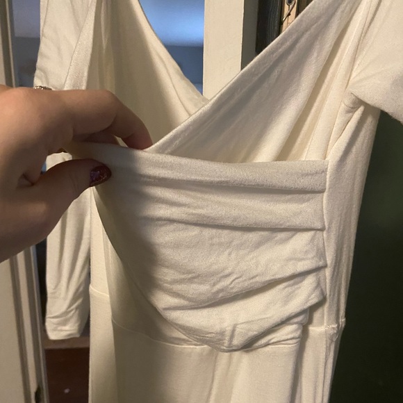 Long white maternity dress 🤍 - Picture 6 of 6